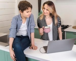 How Debit Cards Can Teach Kids Financial How Debit Cards Can Teach Kids Financial